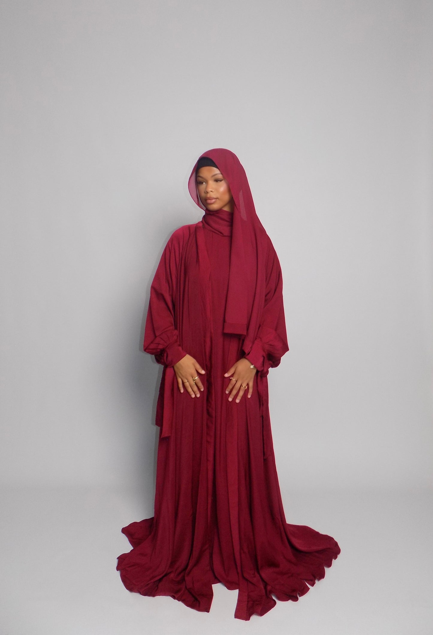 Abaya Bordeaux – Arabische Seide