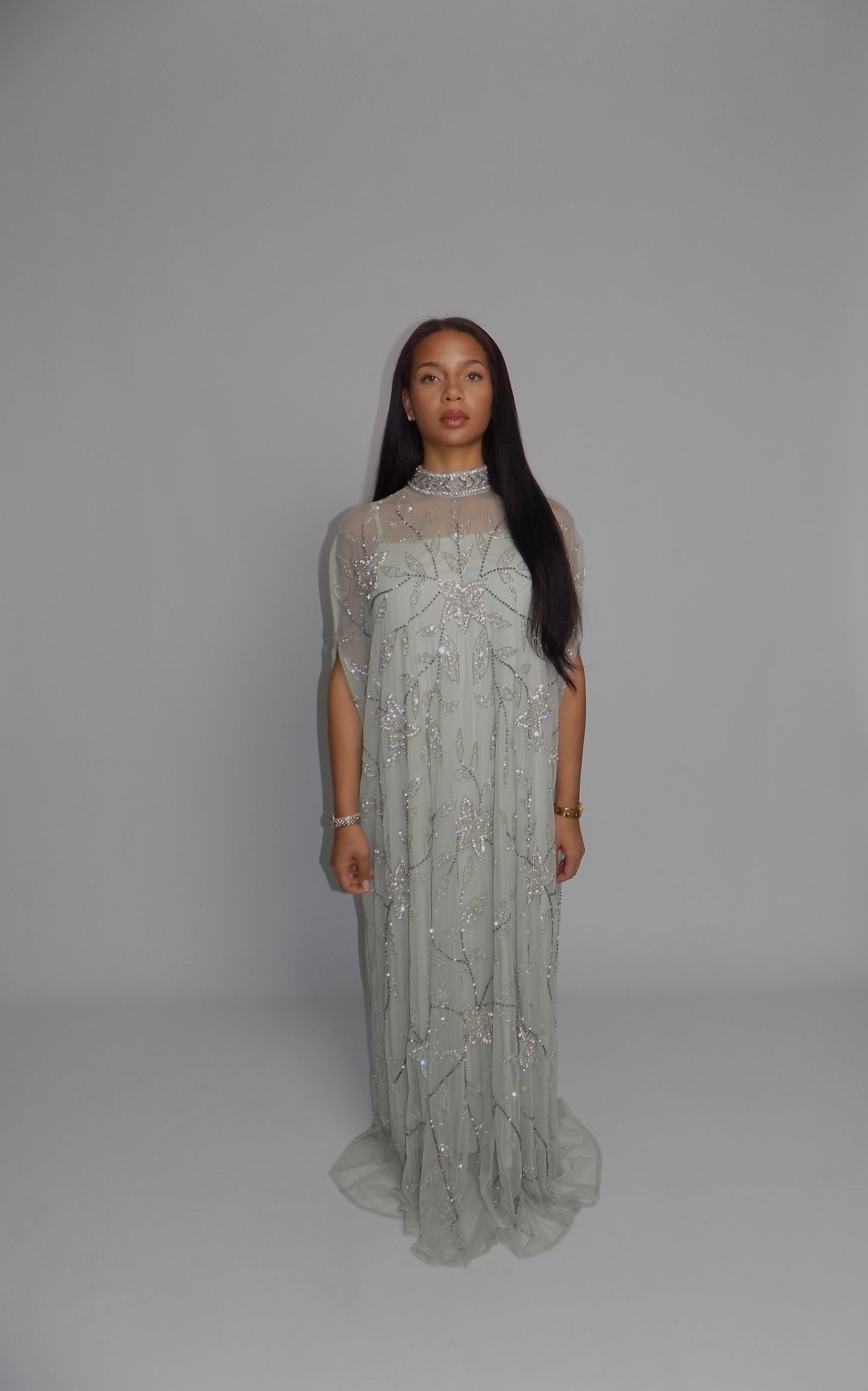 Handbestickte Abaya – Kristall Edition