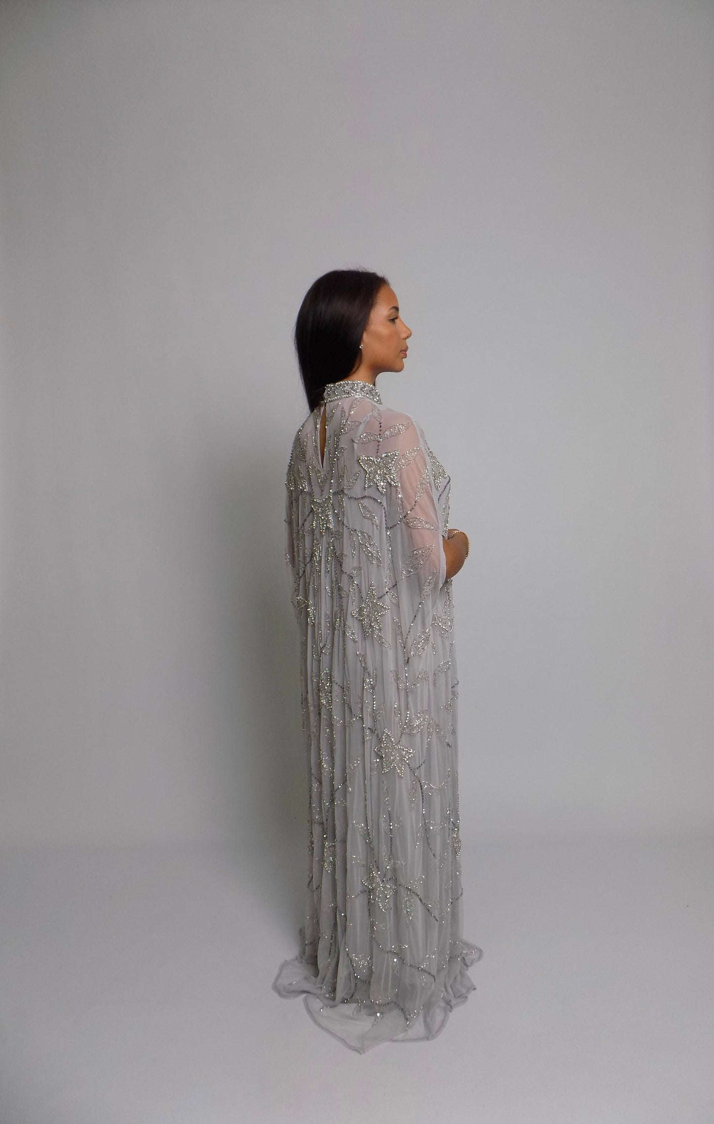 Handbestickte Abaya – Kristall Edition